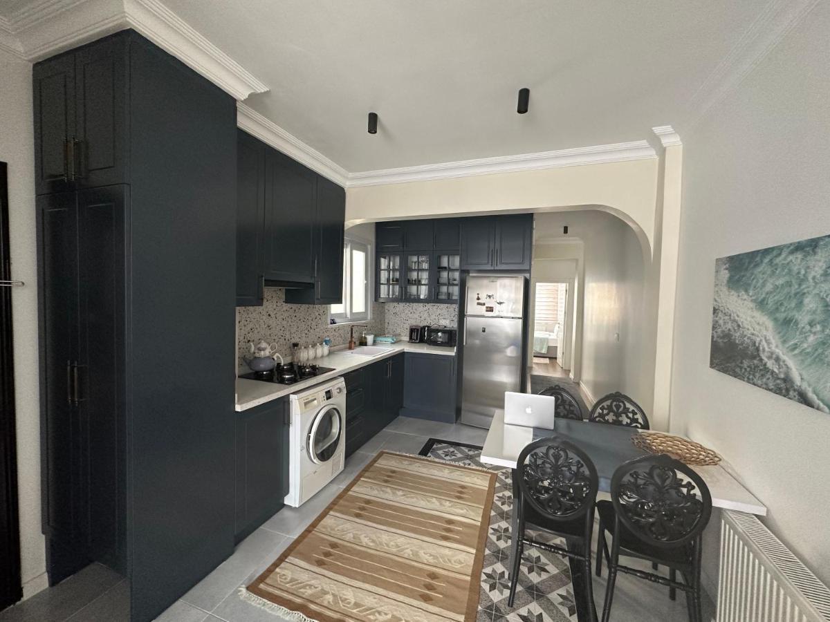 Center Of City In Besiktas 2 Plus 1 With 2 Bathroom And 3 Air Conditioner Istanboel Buitenkant foto