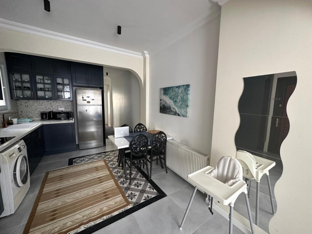 Center Of City In Besiktas 2 Plus 1 With 2 Bathroom And 3 Air Conditioner Istanboel Buitenkant foto